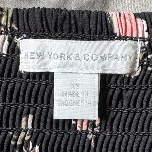 New York & Company Black and Pink Skater Skirt - Picture 7 of 8